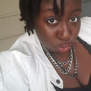 Meet your Posher, Erika